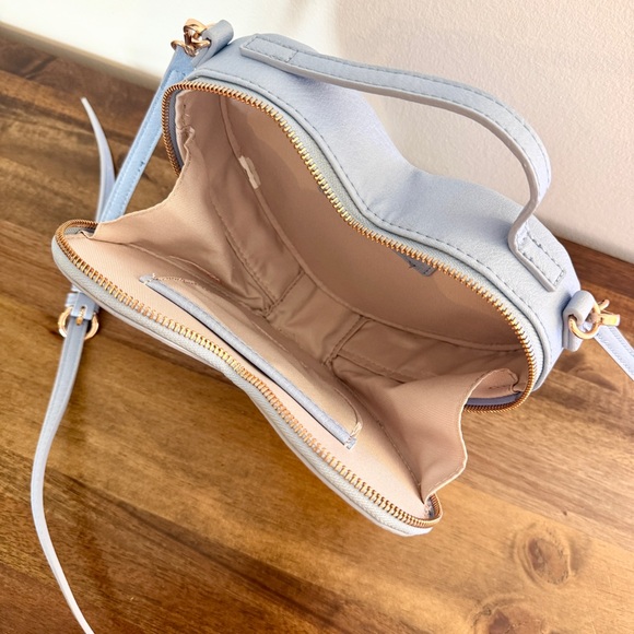 LC Lauren Conrad Heart-Shaped Light Powder Blue Crossbody Bag - Picture 10 of 13